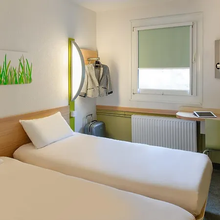 Ibis Budget Hamburg Отель *