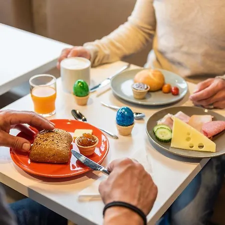 Ibis Budget Hamburg Otel *