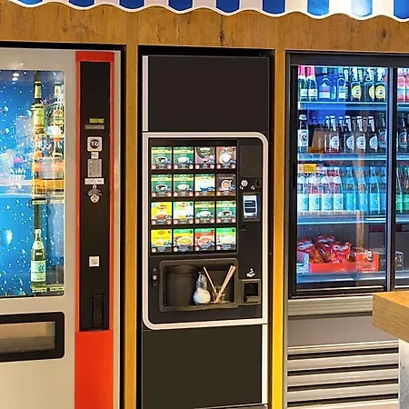Отель Ibis Budget Hamburg *