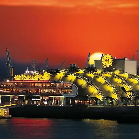 Отель Ibis Budget Hamburg *